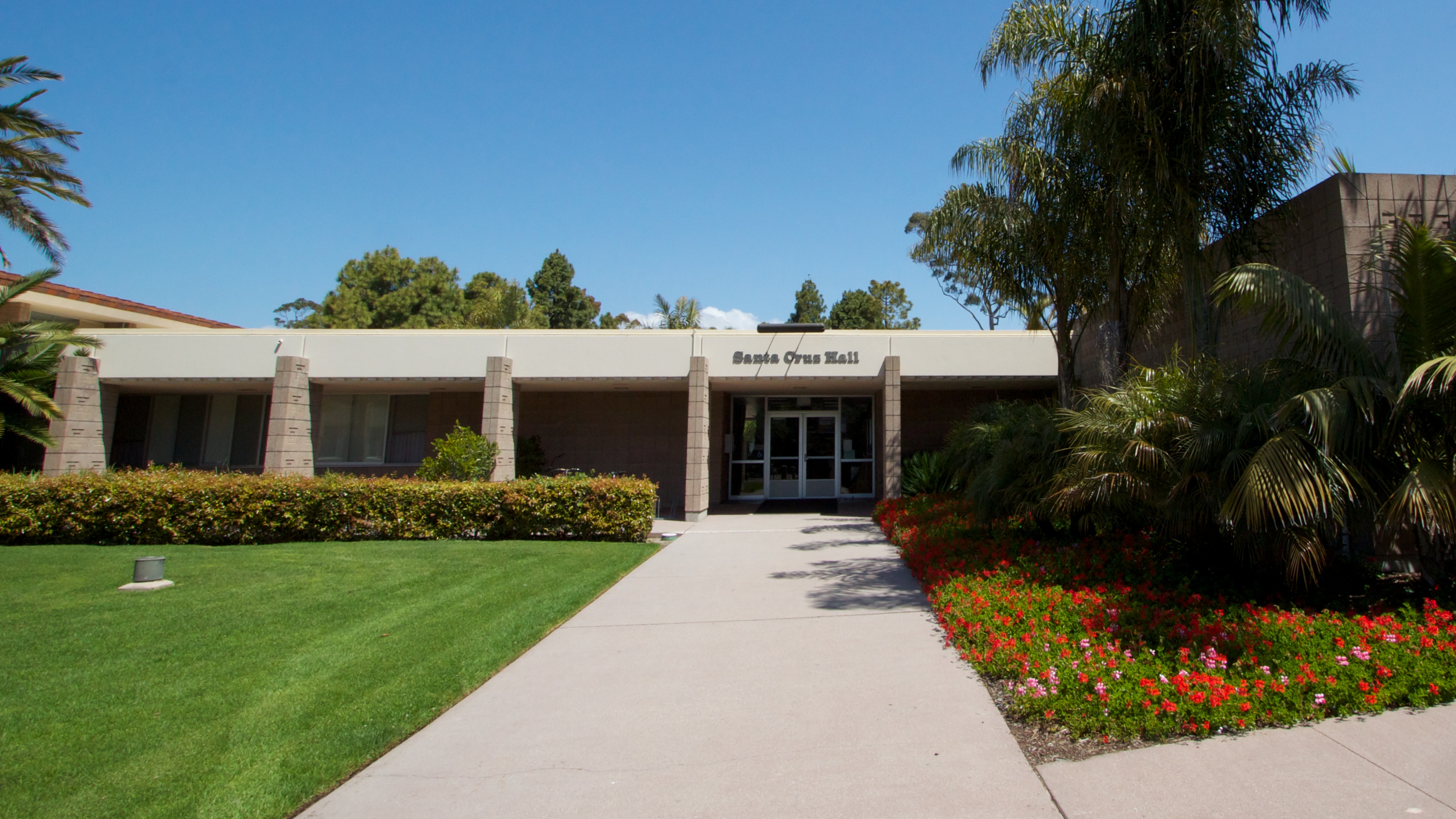 Santa Cruz Residence Hall