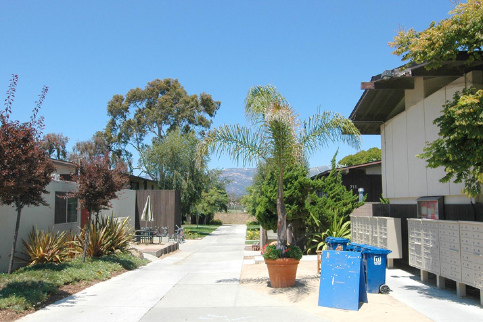 exterior of West Campus FSH