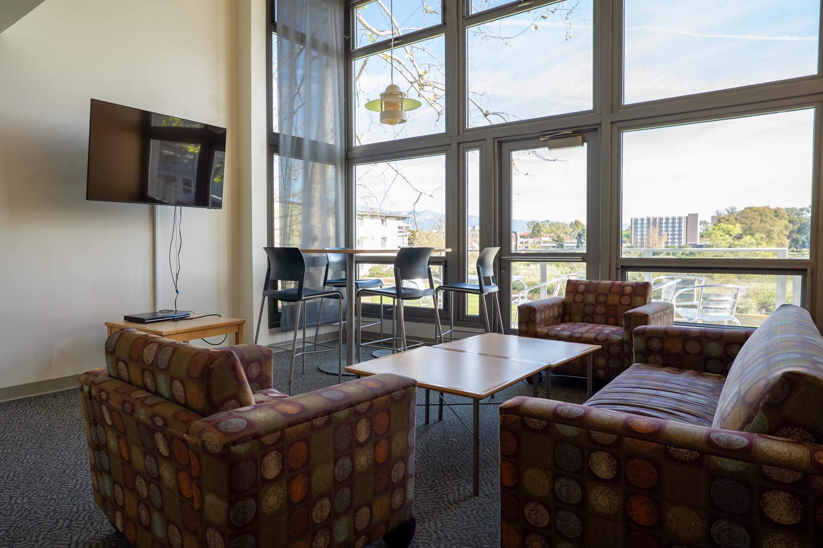 Manzanita Villages lounge